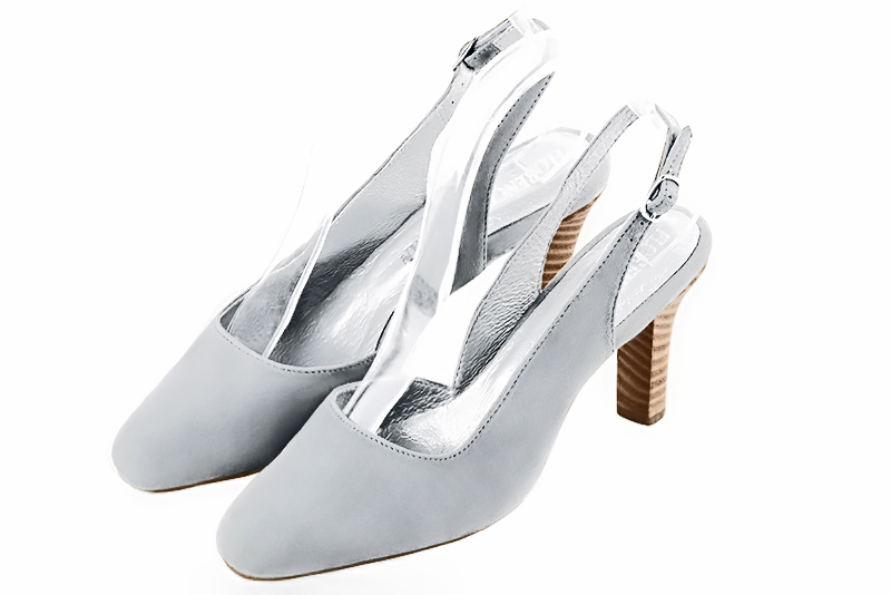 Pearl grey women's slingback shoes. Round toe. High kitten heels. Front view - Florence KOOIJMAN